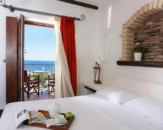 Astrolithos Boutique - Monemvasia - Habitación