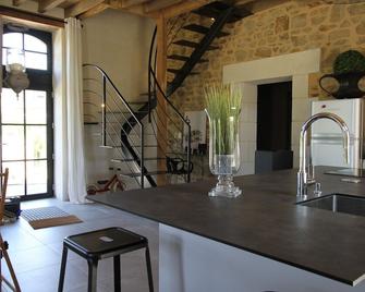 La Sellerie - Romagné - Comedor