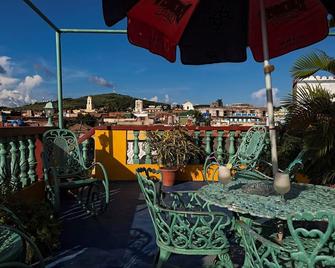 Hostal Marilu y Nelson - Trinidad - Balcón