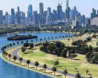 D114 Victorian Home Stay-close to city - Footscray - Outdoor view