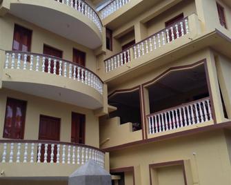 Thomas Beach Guesthouse - Morjim - Budova