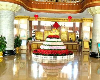 Golden Phoenix Hotel - Pu'er - Recepción