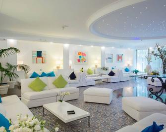 호텔 파노라마 마이오리 - 마이오리 - 로비