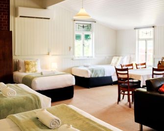 Maleny/Maleny Hotel - Maleny