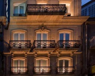 Hotel Puerta Gamboa - Vigo - Building