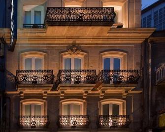 Hotel Puerta Gamboa - Vigo - Building