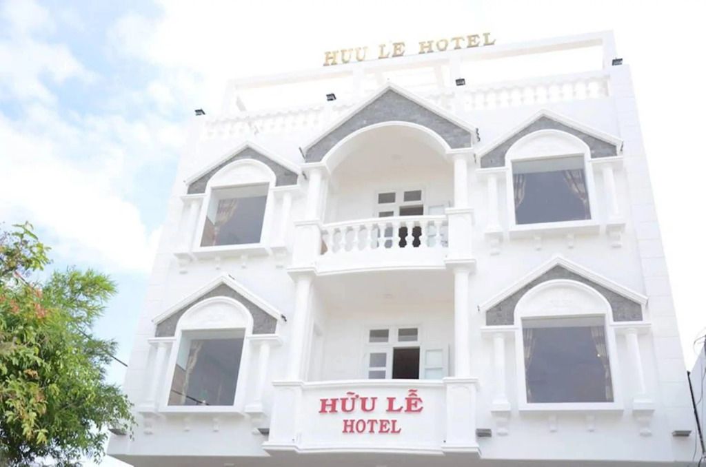 هو لي هوتيل