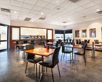 Country Comfort Perth - Belmont - Restaurant