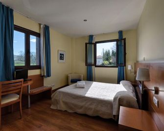 Hotel Ibaigune - Murueta - Schlafzimmer
