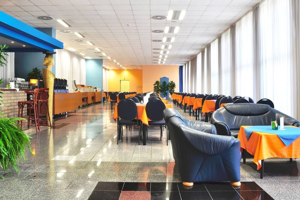 أوليمبيك تريستار - براغ - مطعم