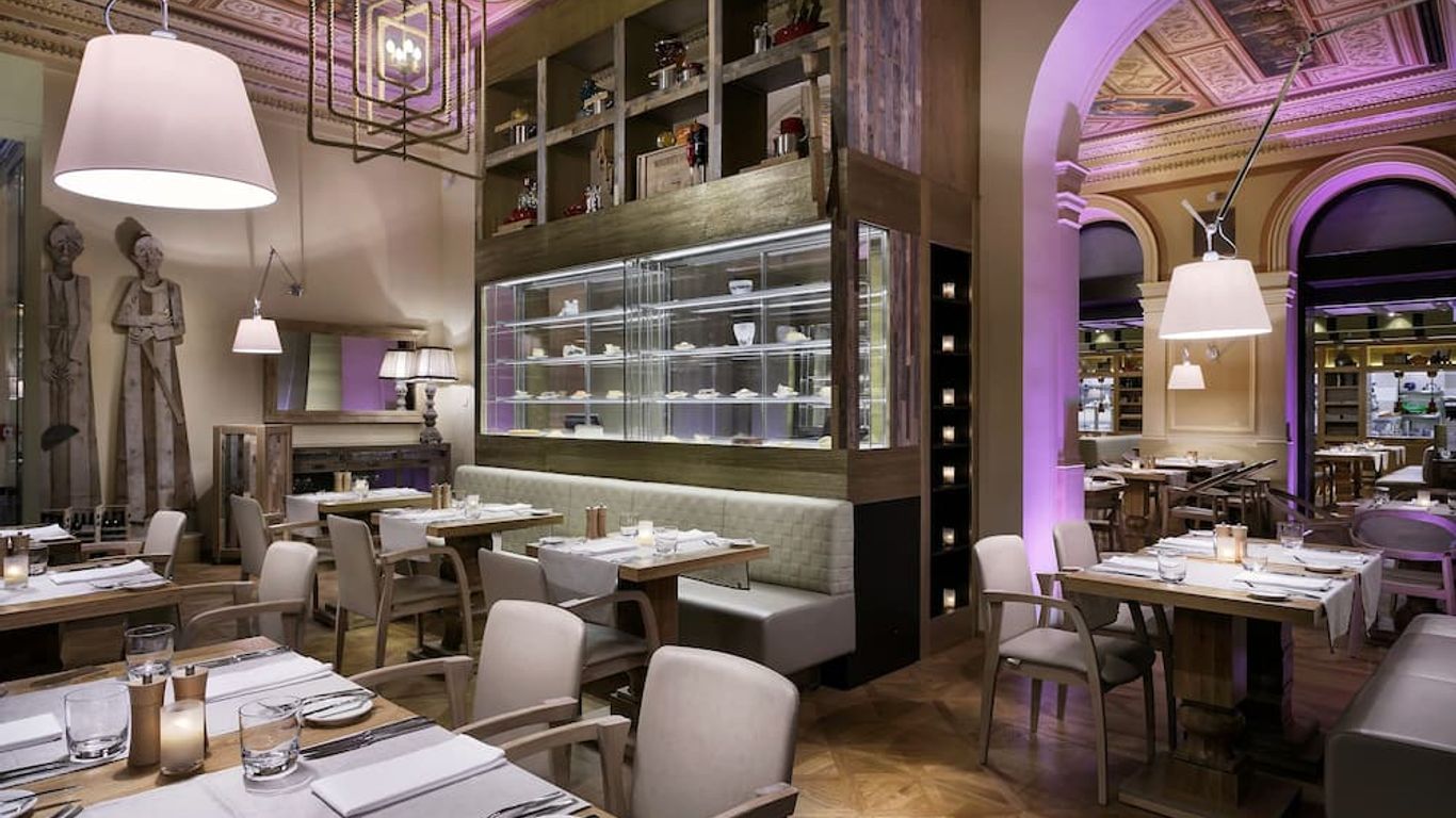 Cosmopolitan Hotel Prague