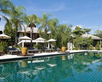 The Quarter Pai - Pai - Басейн