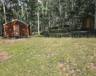 Camp Jackson Sleeping Cabin West - Monticello
