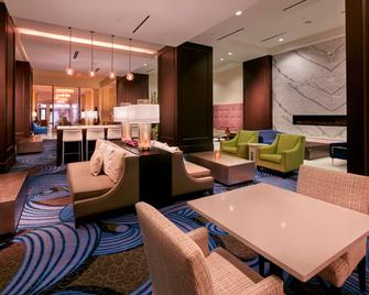Embassy Suites Louisville Downtown - Louisville - Lounge