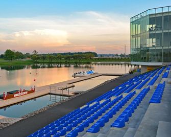 Residence & Conference Centre - Welland - Welland