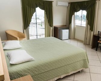 Hotel Dom Baroni - Guarapuava - Slaapkamer