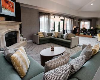 Courtyard by Marriott Hickory - Hickory - Olohuone