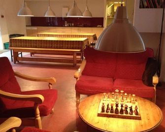 Old Mill Holiday Hostel - ווסטפורט - טרקלין