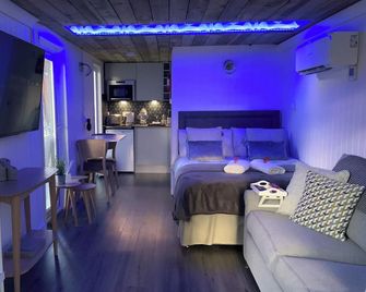 Royal Snug & Wee Snug Cabins - Aboyne - Ložnice