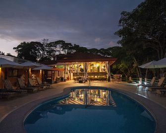 Villas Alturas - Dominical - Piscina
