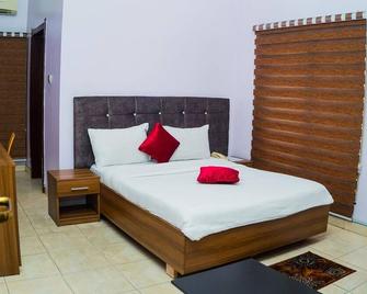 1804 Boutique Hotel - Порт Харкорт - Спальня