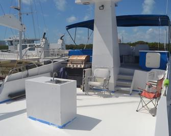 M / V Scorcey, a yacht in paradise - Isla Mujeres - Balcony