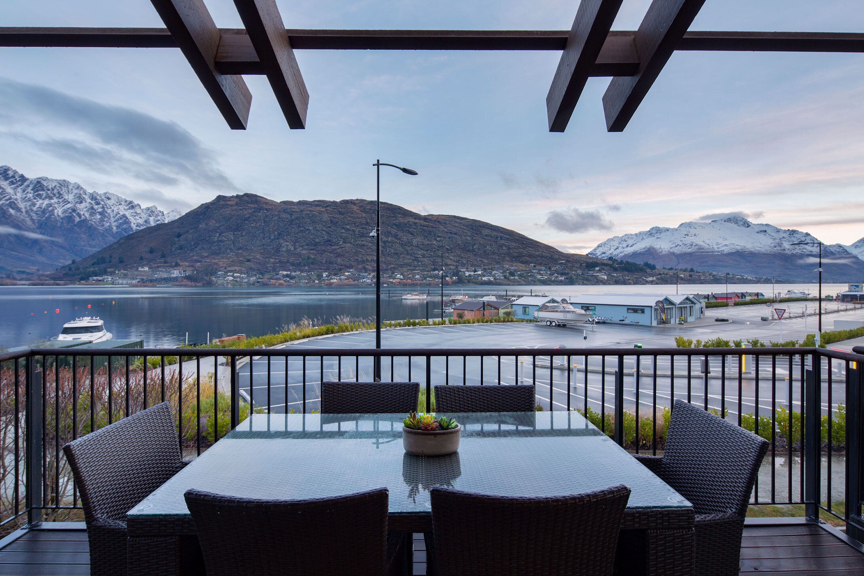 مارينا أبارتمنتس إليمنت إسكايبس - كوينستون - شرفة