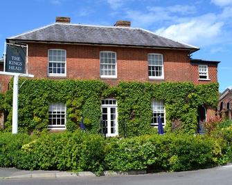 The King's Head - Winchester - Building