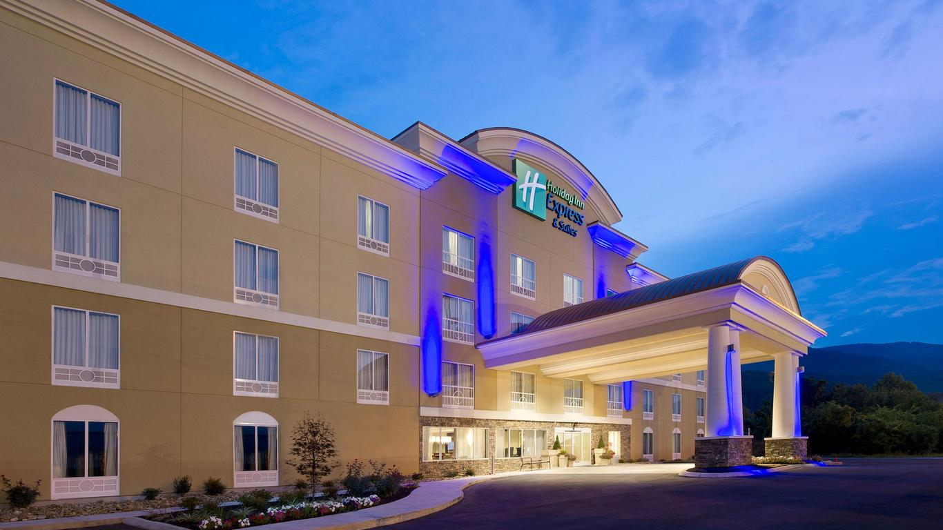 Holiday Inn Express & Suites Caryville