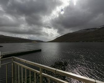 The Boathouse - Gjógv - Balcón