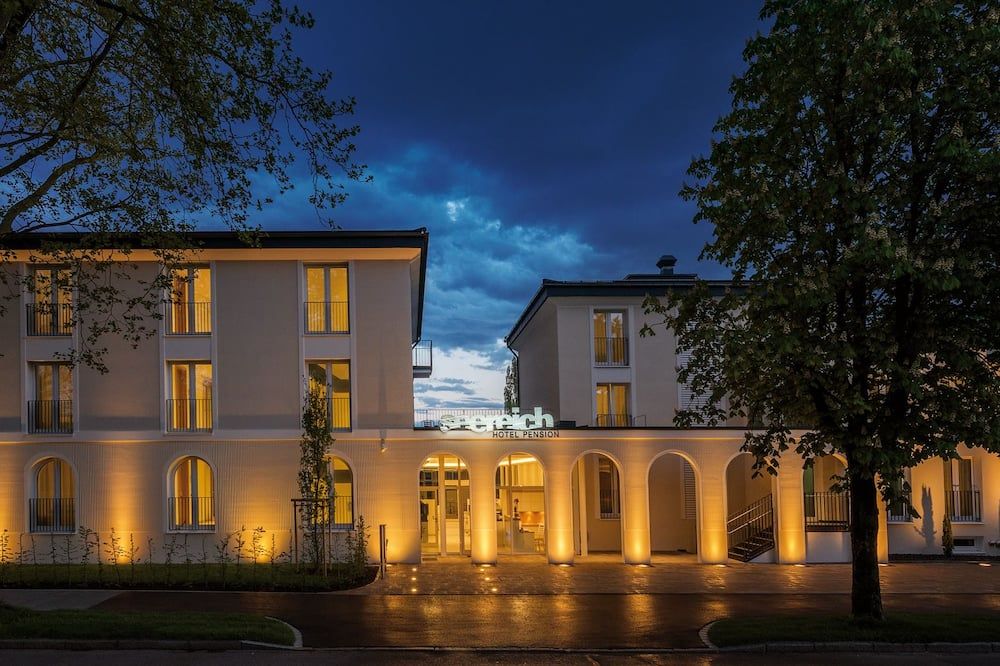 فندق وبنسيون سيريتش - Lindau - مبنى