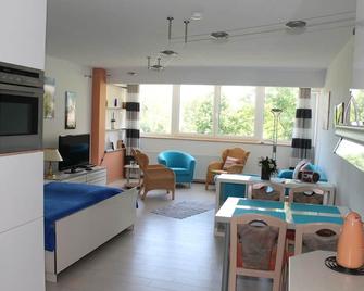 Ferienappartement S136 für 2-4 Personen an der Ostsee - Krummbek - Sala de estar