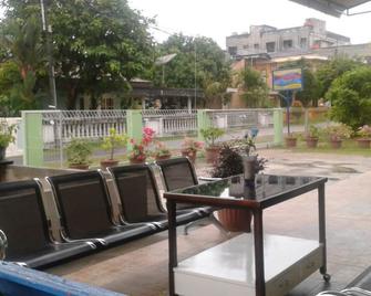 Home Stay Ridho Ilaahi Duri Riau - Duri - Patio