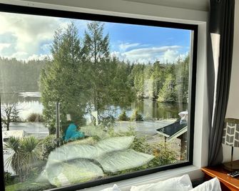 Waterfront Private Room With Hot Tub & Firepit - Ucluelet