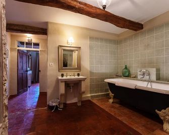 La Bouscatiere - Moustiers-Sainte-Marie - Badkamer