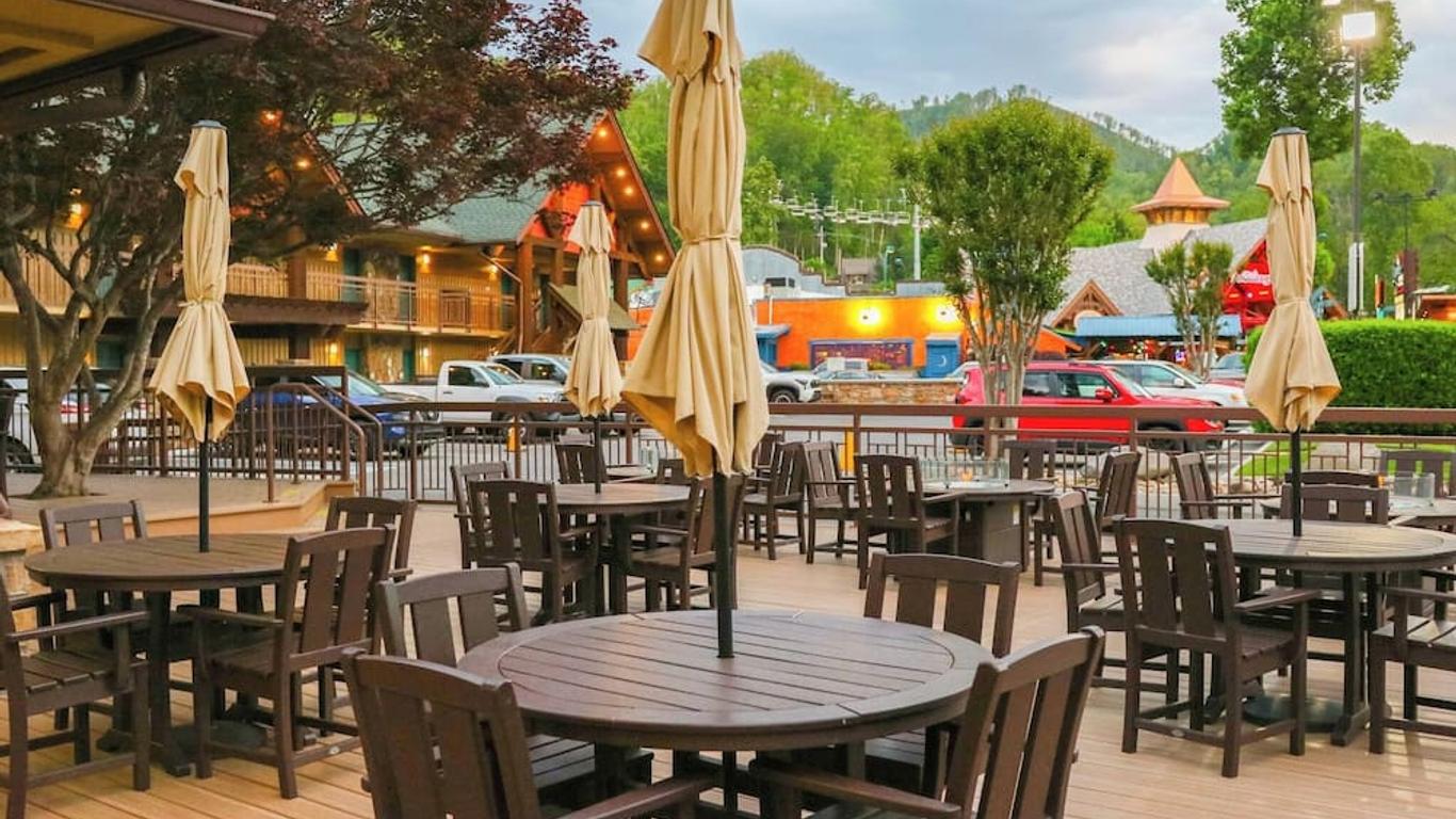 Greystone Lodge On The River