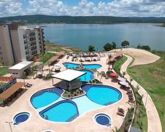 Flat no Praias do Lago Eco Resort - Hotférias - Caldas Novas - Pool