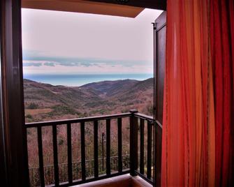 Guesthouse Amanitis Caesarea - Agia - Balcony