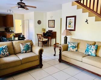 Classic Caribbean villa wt private pool and ocean view - Frigate Bay - Sala