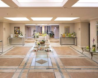 Courtyard by Marriott Rome Central Park - Roma - Lobby
