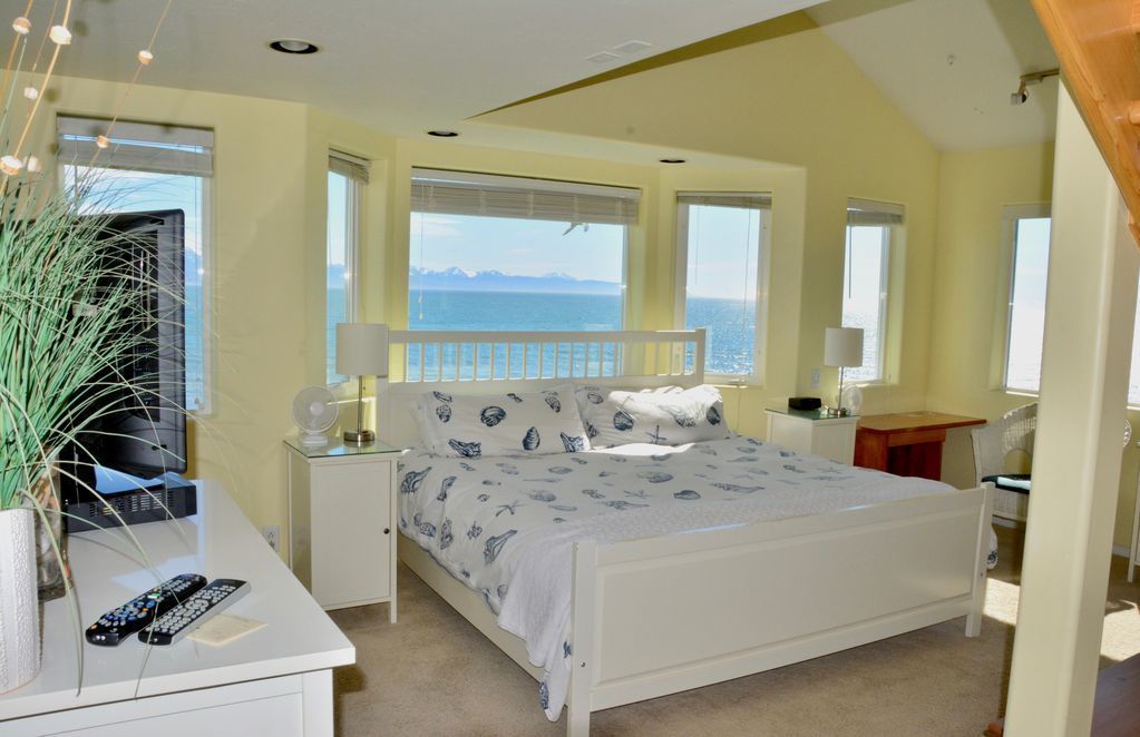 Driftwood Inn - Homer