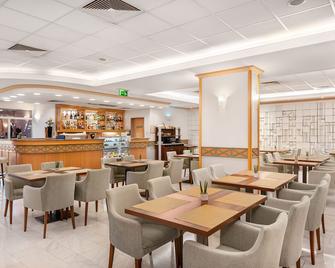 Danubius Hotel Arena - בודפשט - מסעדה