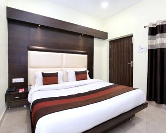 Hotel O Grand Park - Amritsar - Bedroom