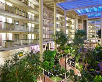 Embassy Suites by Hilton Parsippany - Parsippany - Lobby