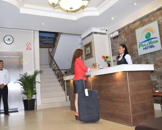 Hotel Perla Verde - Esmeraldas - Recepción