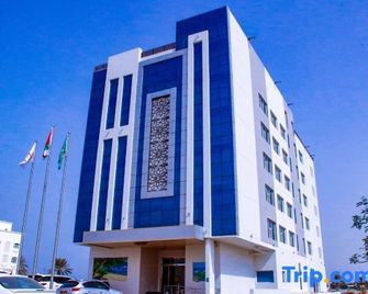 Wave View Hotel - Seeb - Building