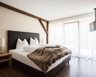 Hotel Bad Fallenbach - San Leonardo in Passiria - Bedroom