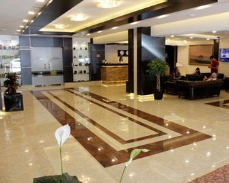 Hotel Shirak - Erevã - Hall