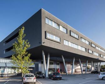 Austria Trend Hotel Salzburg Messe - Salzburg - Building