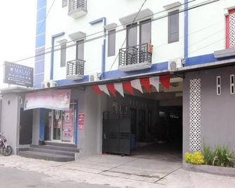 RedDoorz @ Swakarya Kaliurang - Depok - Edificio